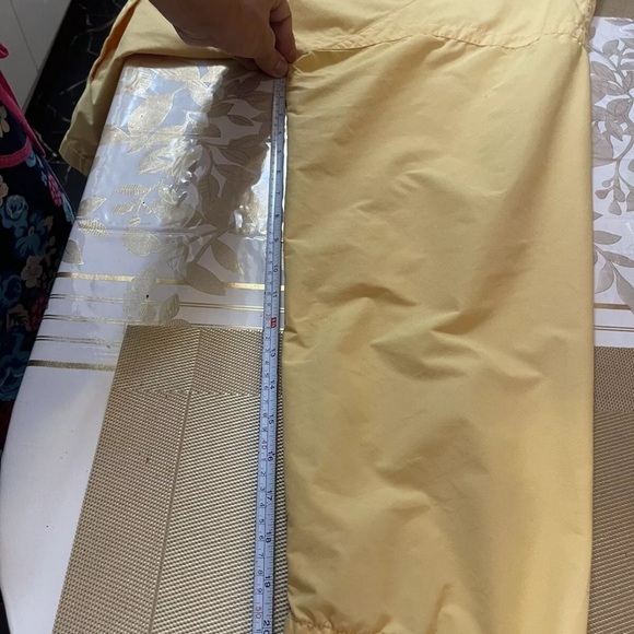 Lands End Lightweight Rain  Jacket Womens Size L 42-44  Yellow Coat Unisex - Picture 9 of 11